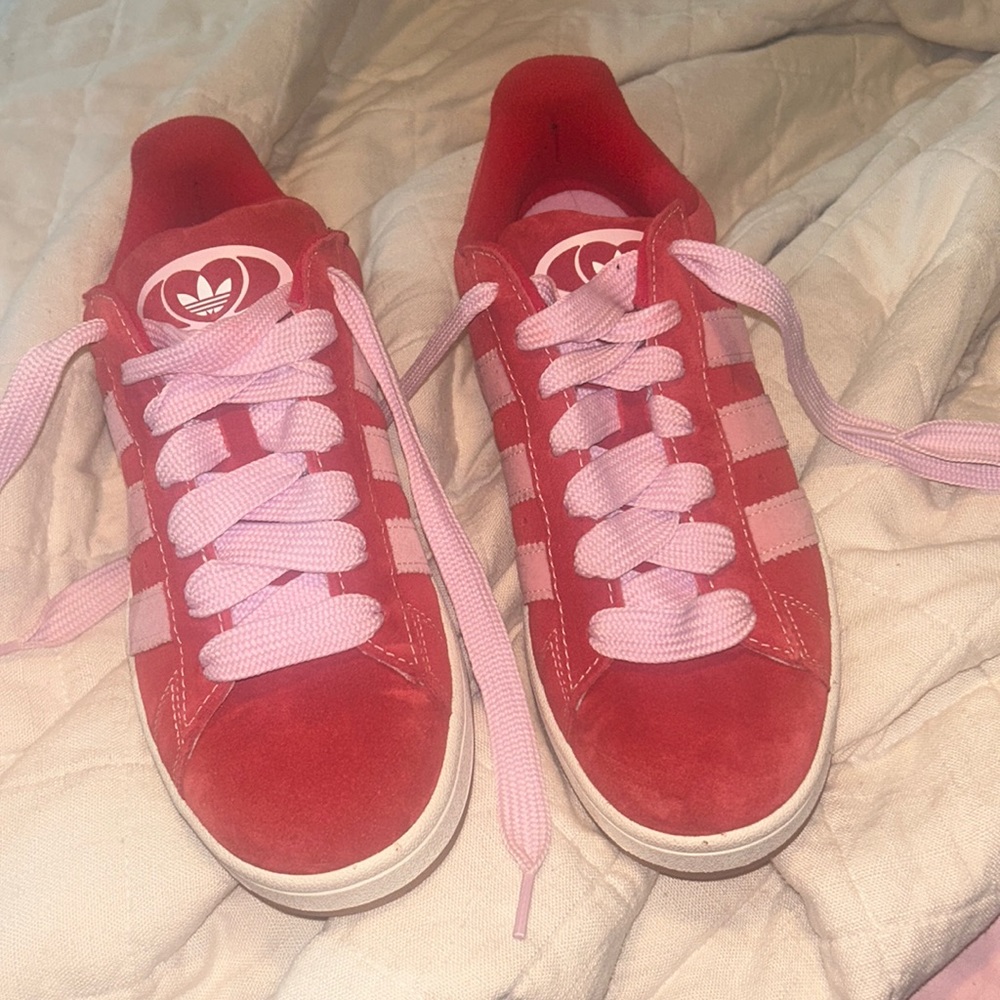 SOLD. Perfect condition! Adidas campus 00 size 9 men’s/ 10.5 women’s